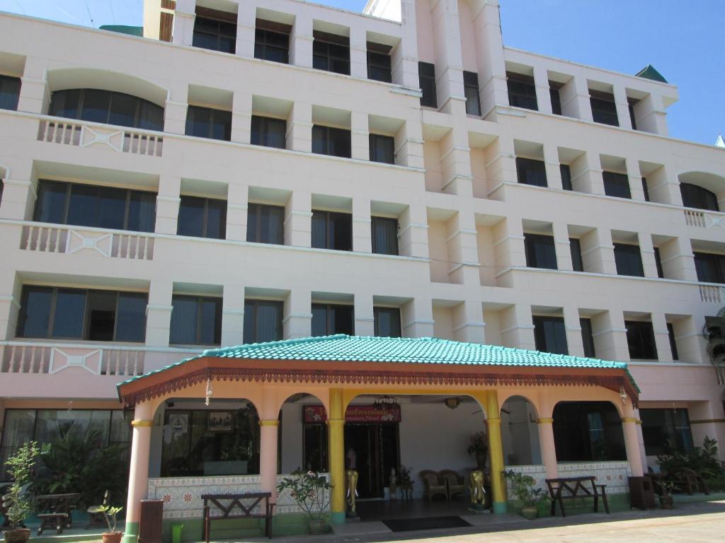 Royal Jommanee Hotel Nongkhai Nong Khai Exterior foto