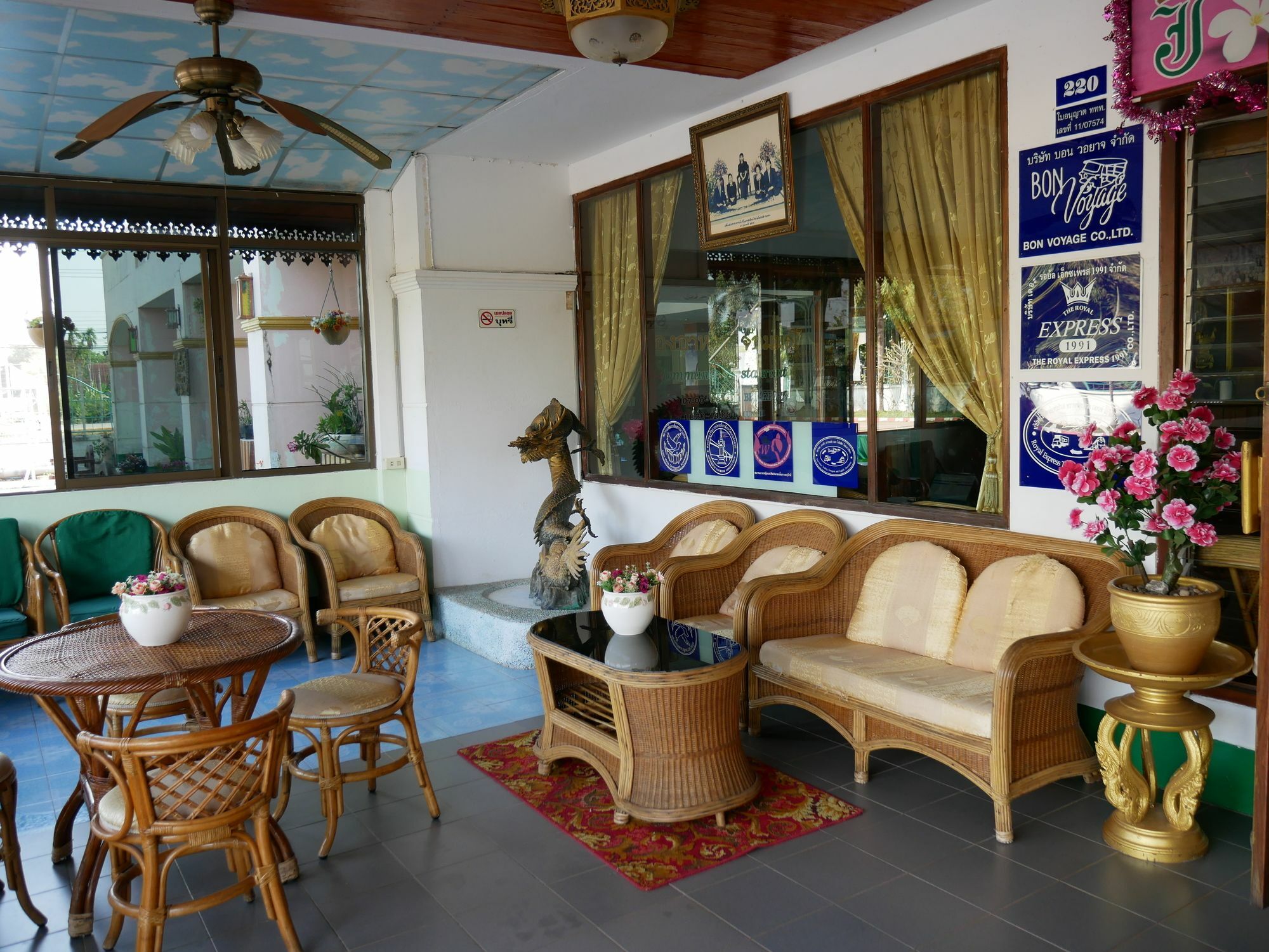 Royal Jommanee Hotel Nongkhai Nong Khai Exterior foto